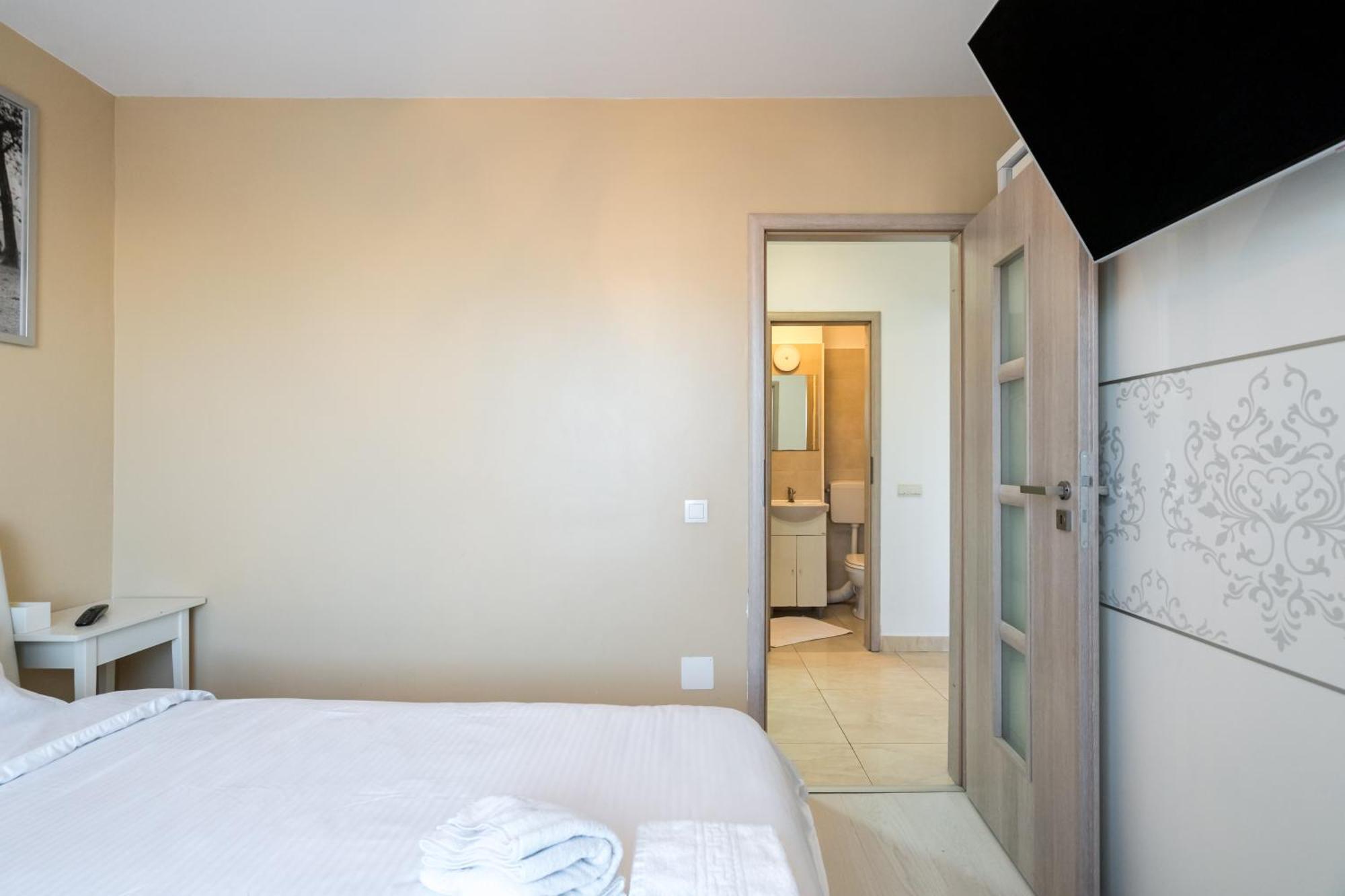 Top Location With Iconic View - Sala Palatului Bucureşti Ngoại thất bức ảnh